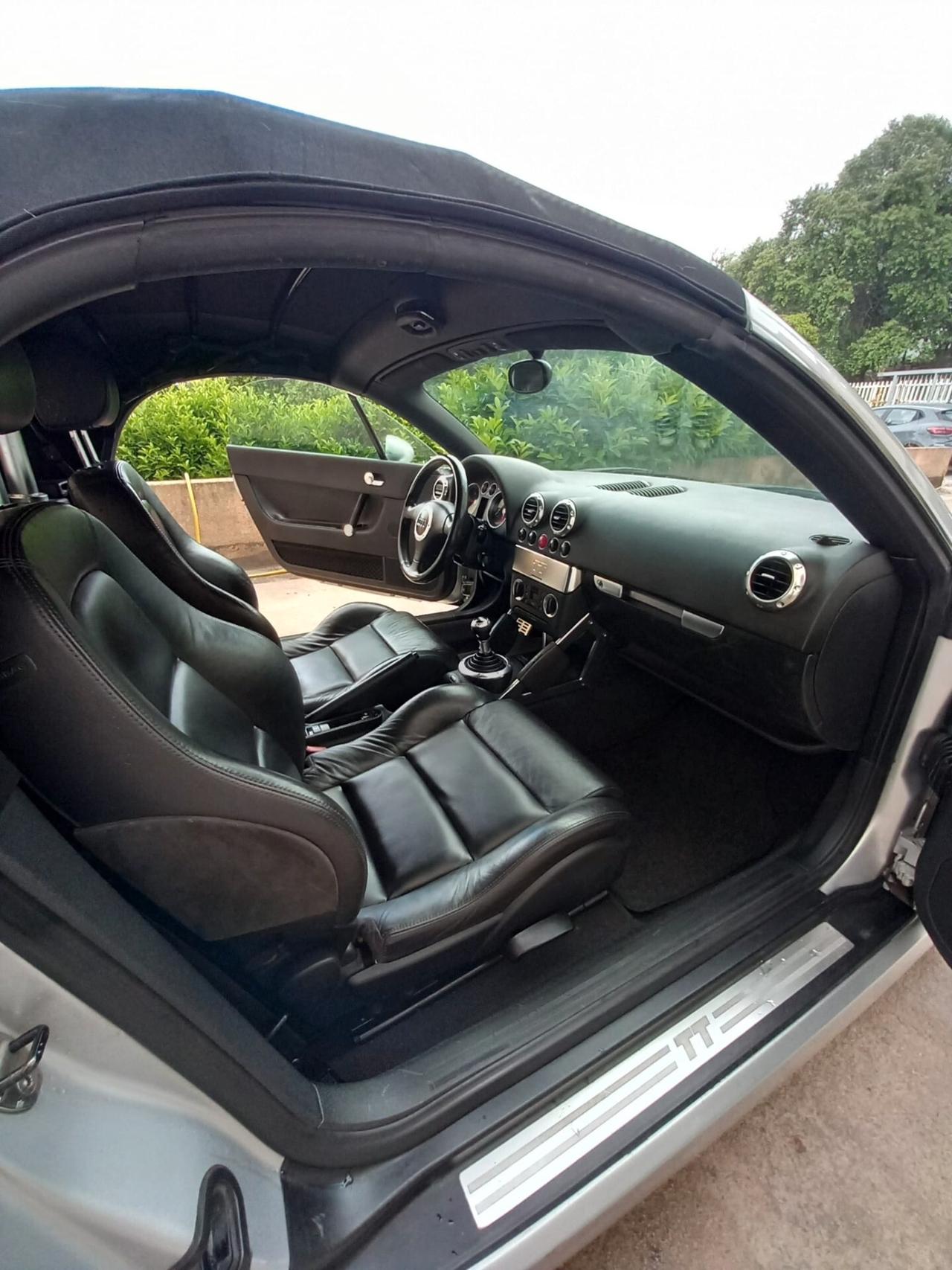Audi TT Roadster 1.8 T 20V 179 CV cat