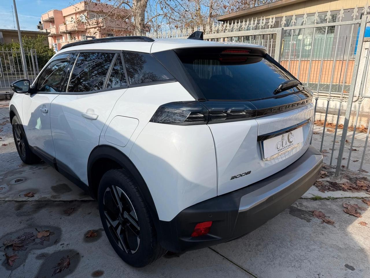 Peugeot 2008 PureTech 100 S&S Allure