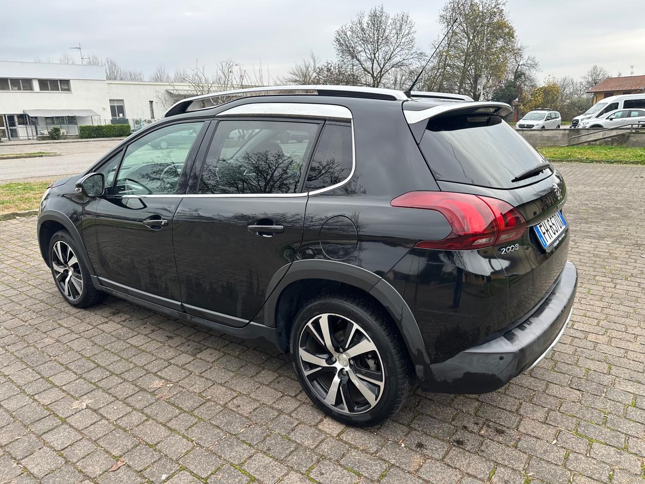 PEUGEOT 2008 BENZINA NEOPATENTATI