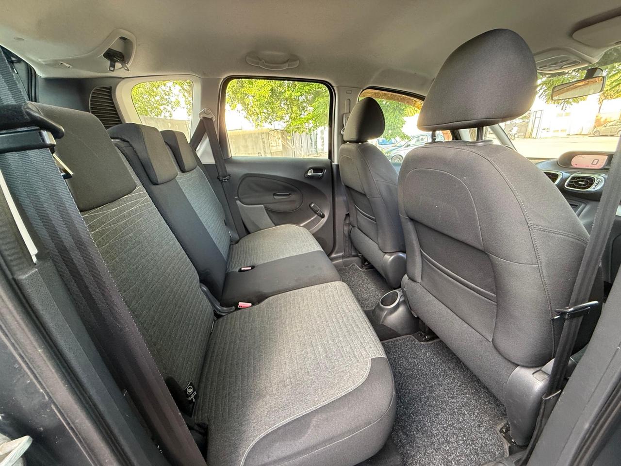 Citroen C3 Picasso Km.86.000! GANCIO TRAINO