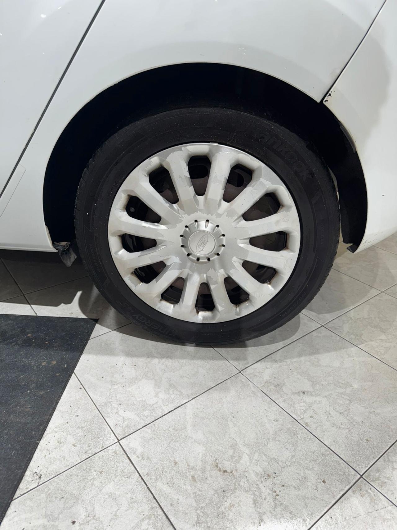 Ford Fiesta 1.5 TDCi 75CV 5 porte Titanium