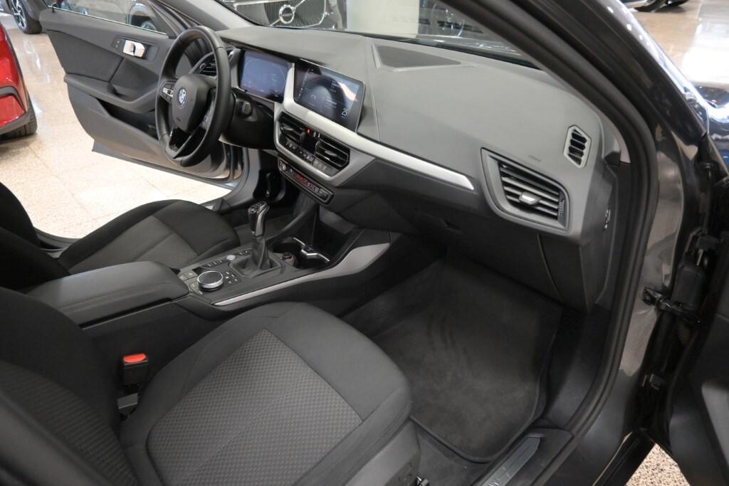 Bmw 118 118i 5p. Business Advantage