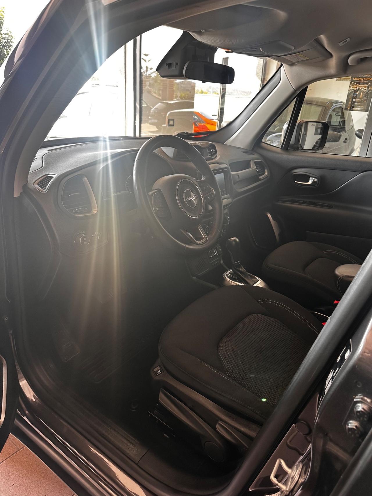 Jeep Renegade 1.3 T4 DDCT Limited
