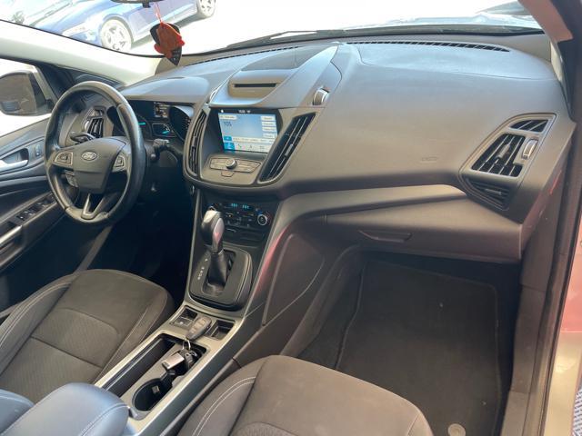 FORD Kuga 2.0 TDCI 150 CV S&S 4WD ?GANCIO TRAINO?
