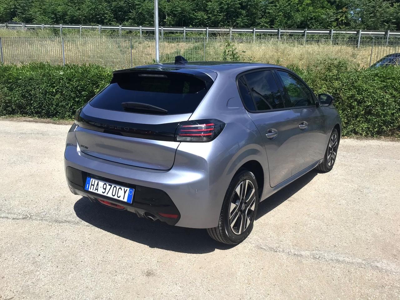 Peugeot 208 1.2 100 Stop&Start 5 porte Allure