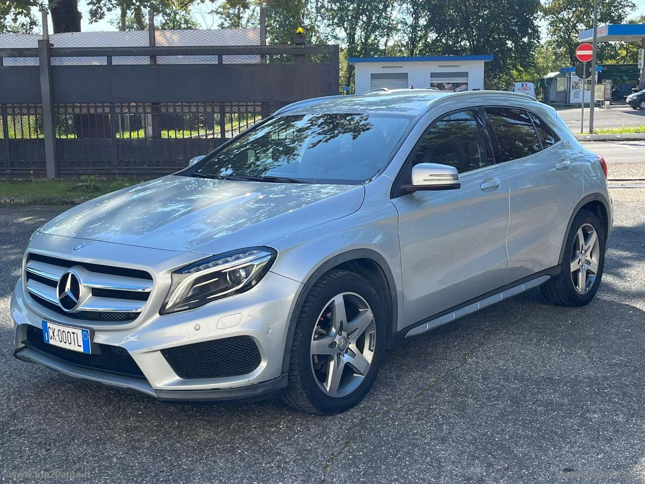 MERCEDES-BENZ GLA 200 d Automatic 4Matic Premium PACK AMG