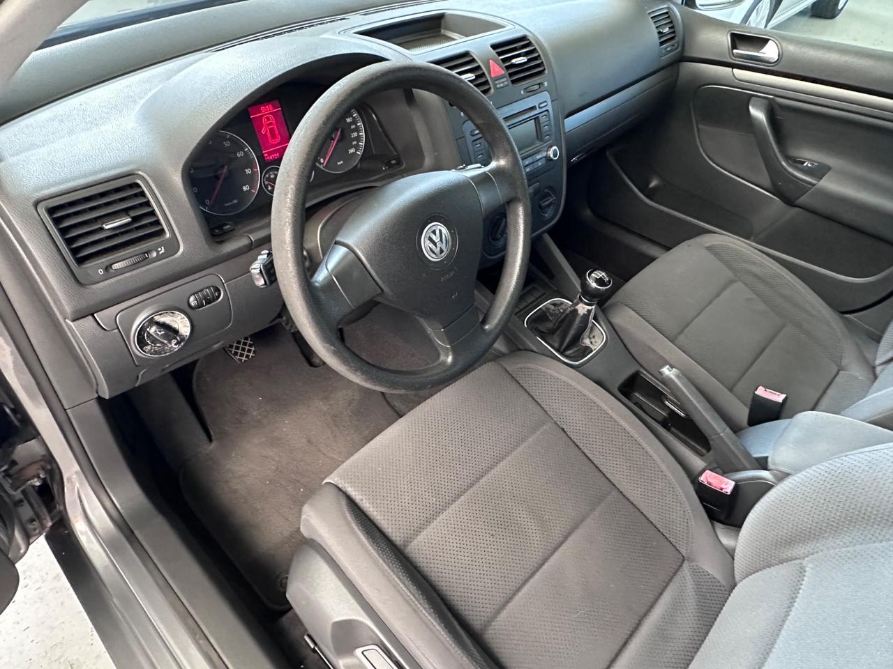Volkswagen Golf 1.6 16V FSI 5p. Comfortline