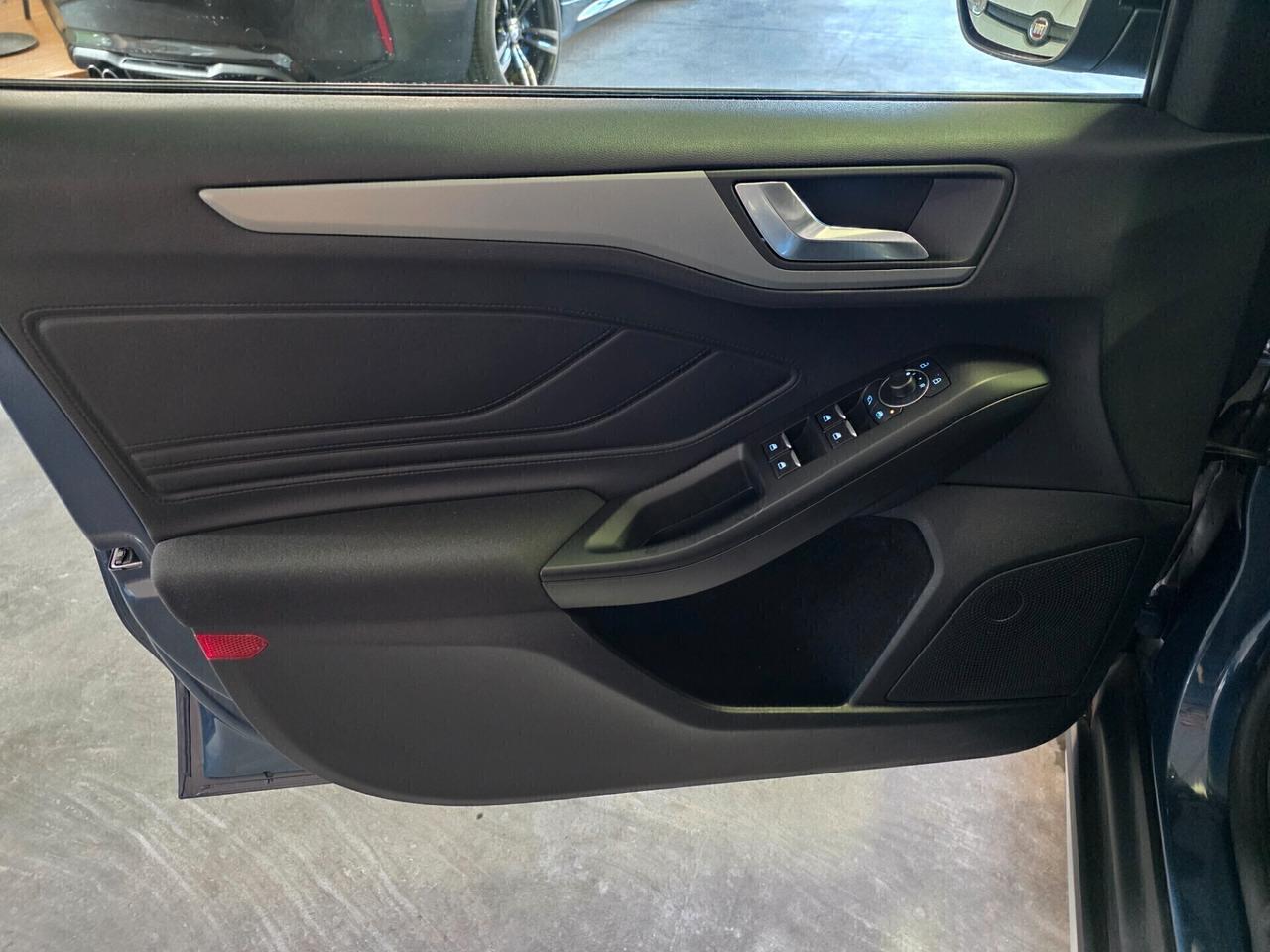 Ford Focus Hybrid SW Active AUTOCARRO N1 5 POSTI