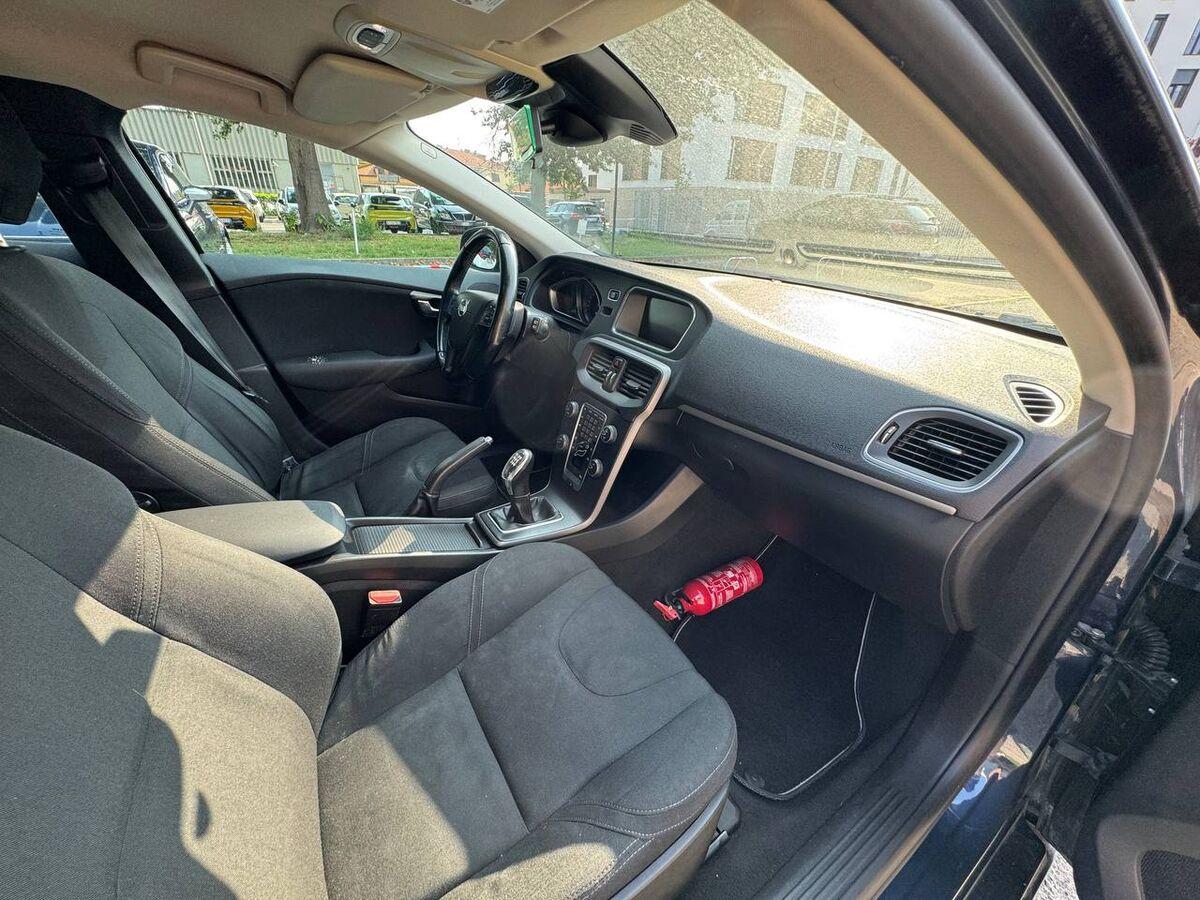 Volvo V40 1.6 d2 Momentum