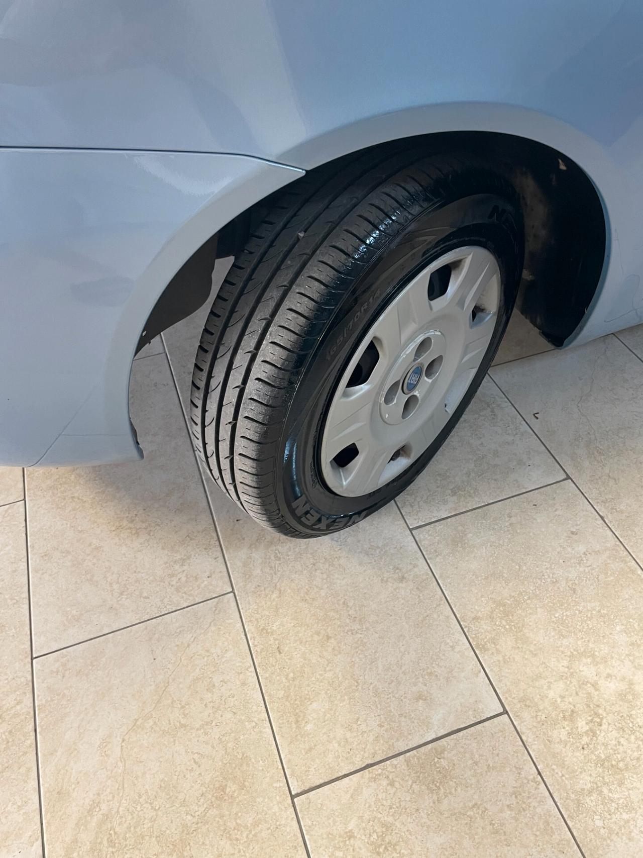 Fiat Punto 1.2 5p Dynamic TENUTA BENE TAGLIANDATA NEOPATENTATI