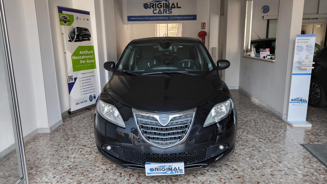 Lancia Ypsilon 1.2 69 CV 5 porte Gold