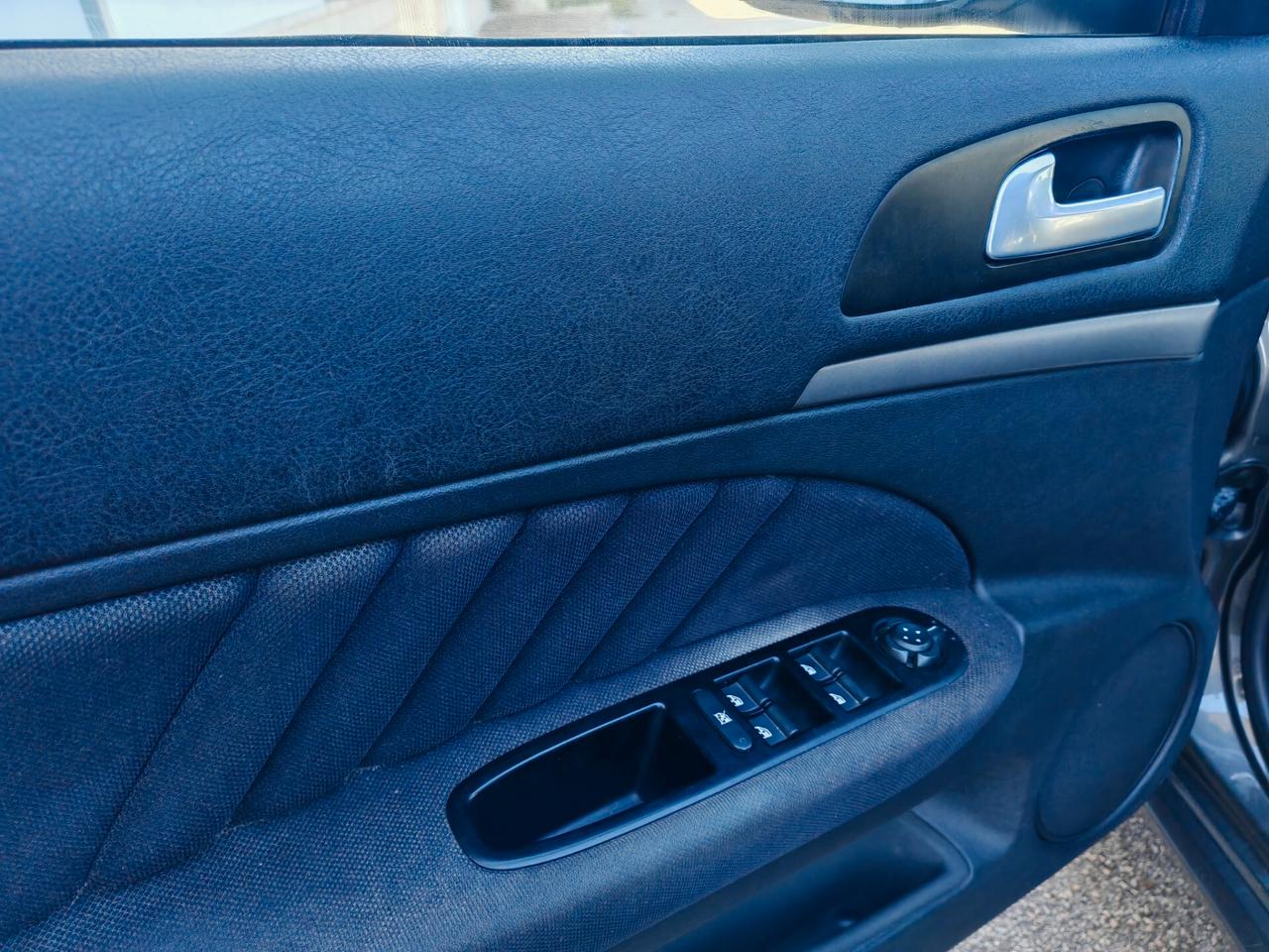 Alfa Romeo 159 1.9 JTDm Distinctive 2008