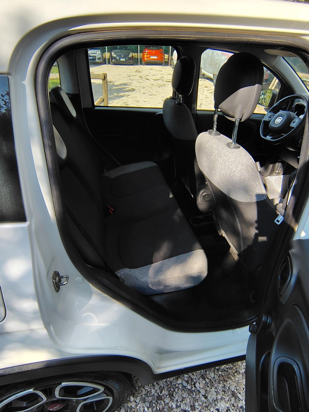 Fiat Panda 1.0 GSE S&S Hybrid Street Van 4 posti