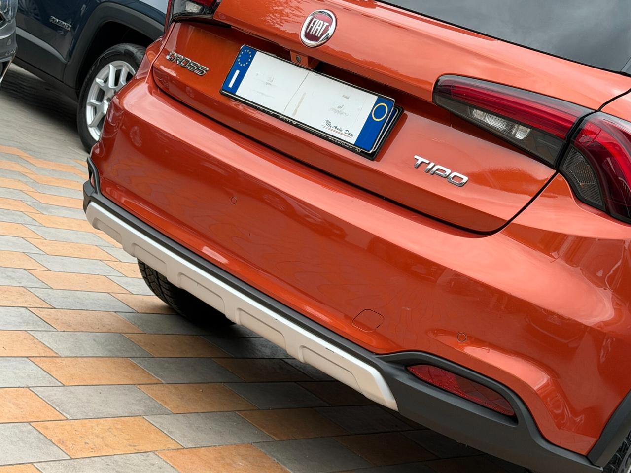 Fiat Tipo New 1.6 M.JET 130 cv. 5 porte CROSS (Nav)