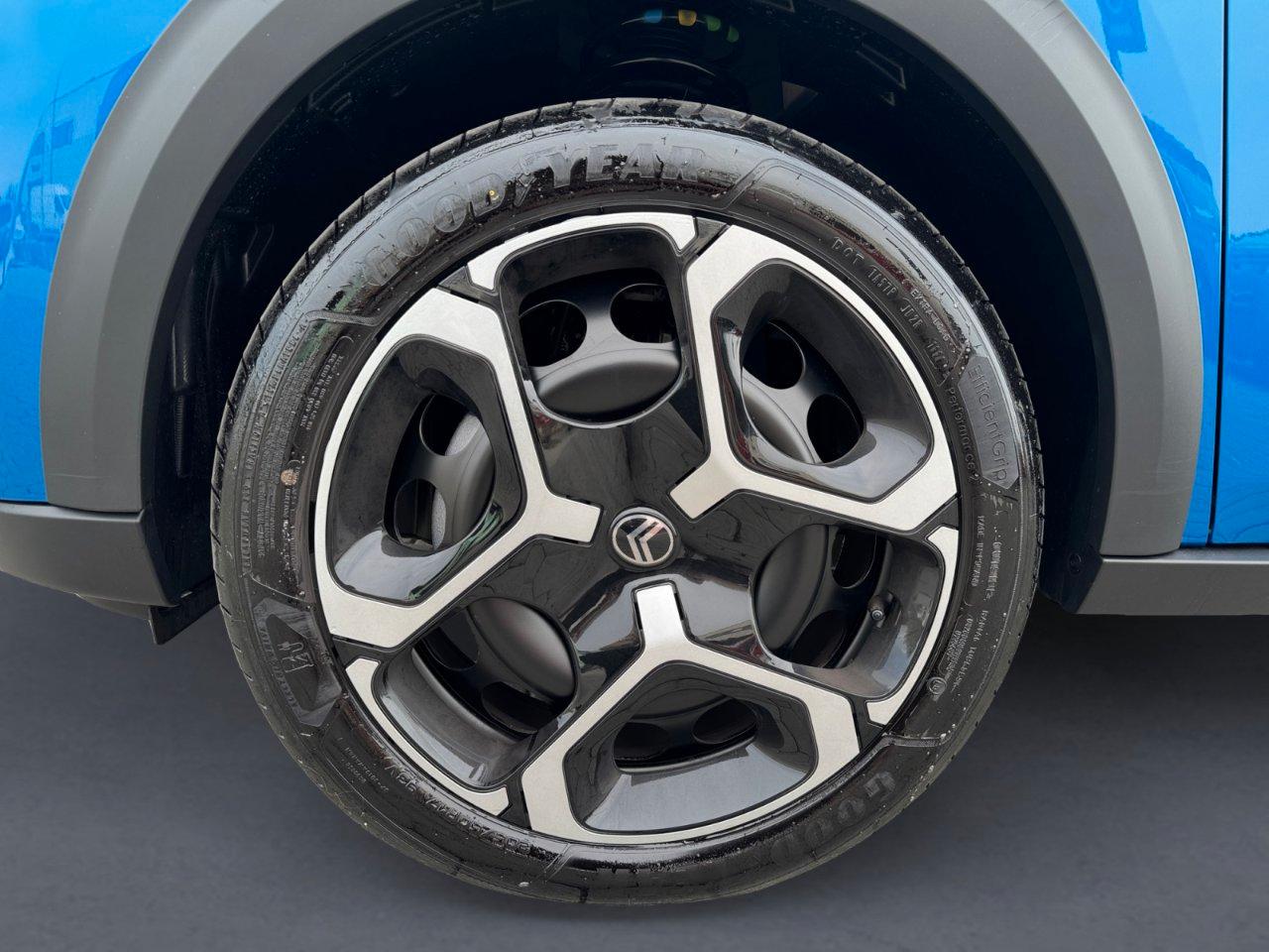 Citroen C3 1.2 hybrid Plus 110 cv edc s6
