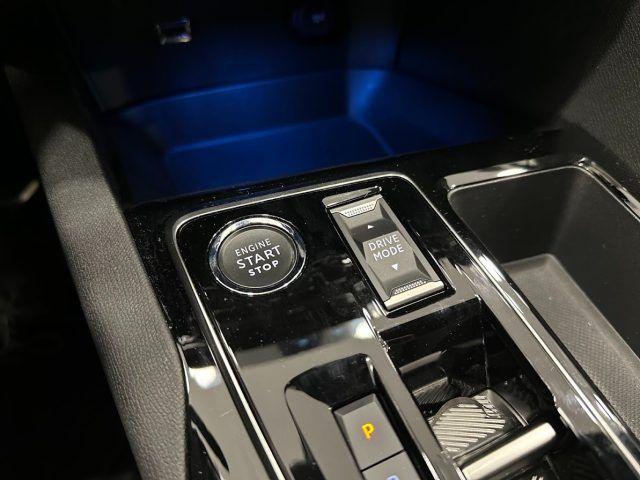 PEUGEOT 5008 Hybrid 136 e-DCS 6 Allure 7/Posti