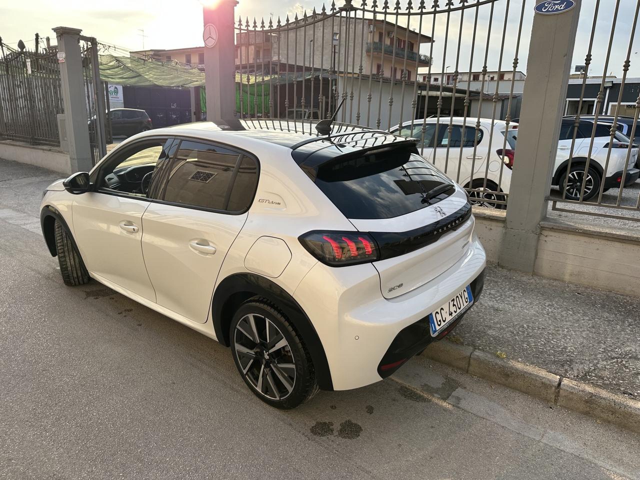 Peugeot 208 Gt Line 1.5 Diesel 100 Cv 2020 Bicolor