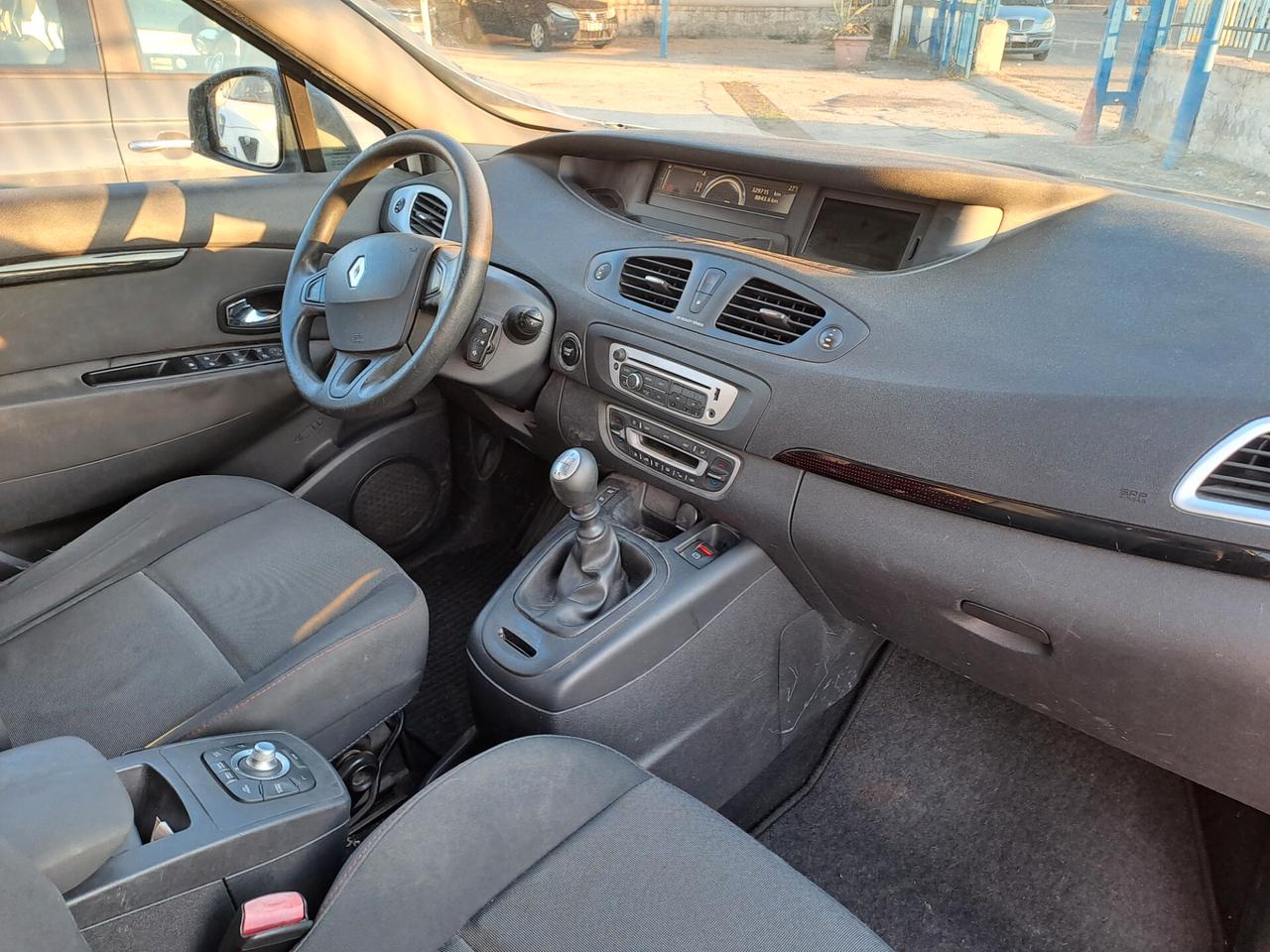 Renault Scénic XMod 1.5 dCi AUTOCARRO N1