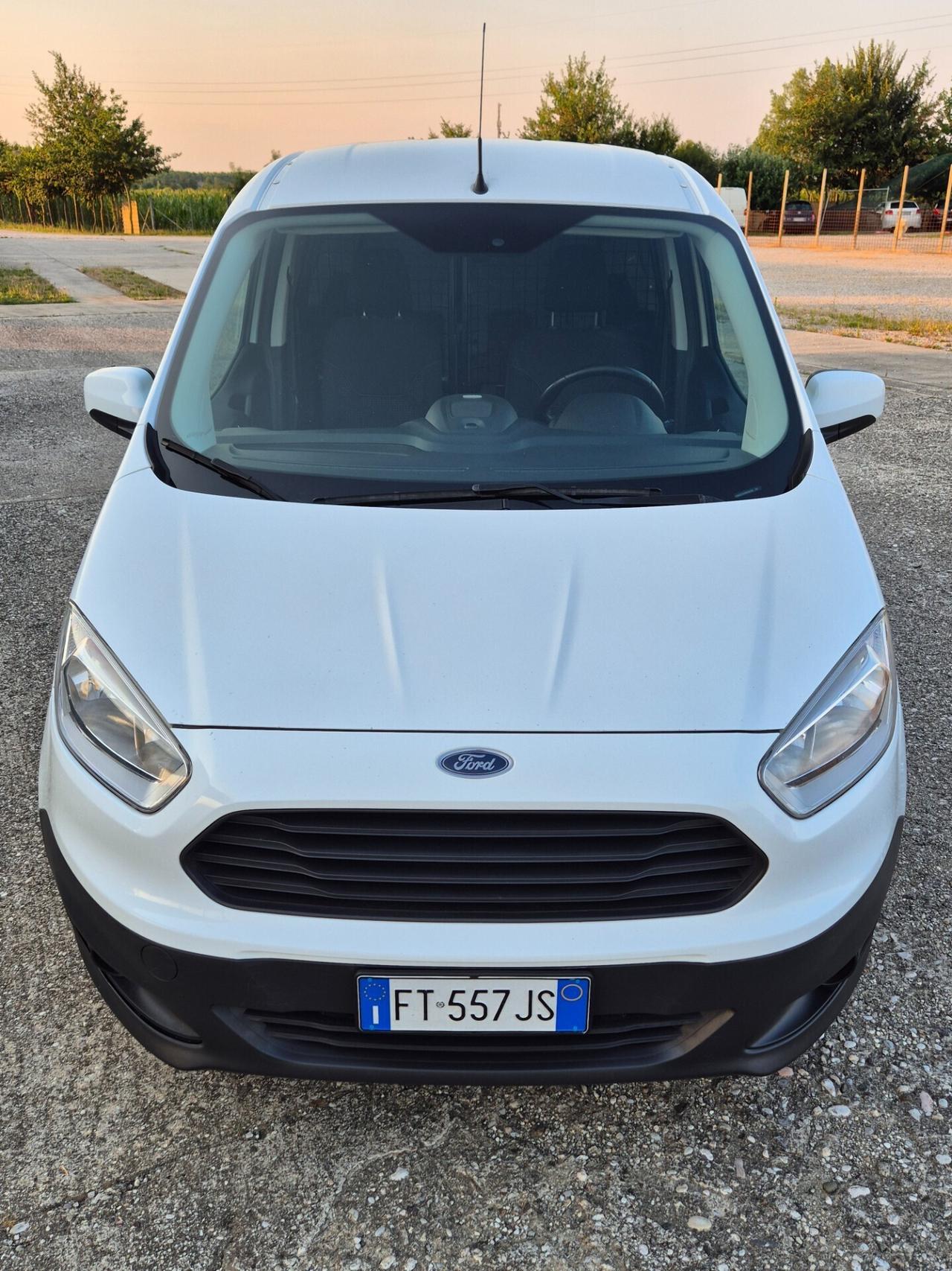 Ford Transit Courier 1.5 TDCi 95CV Van Trend