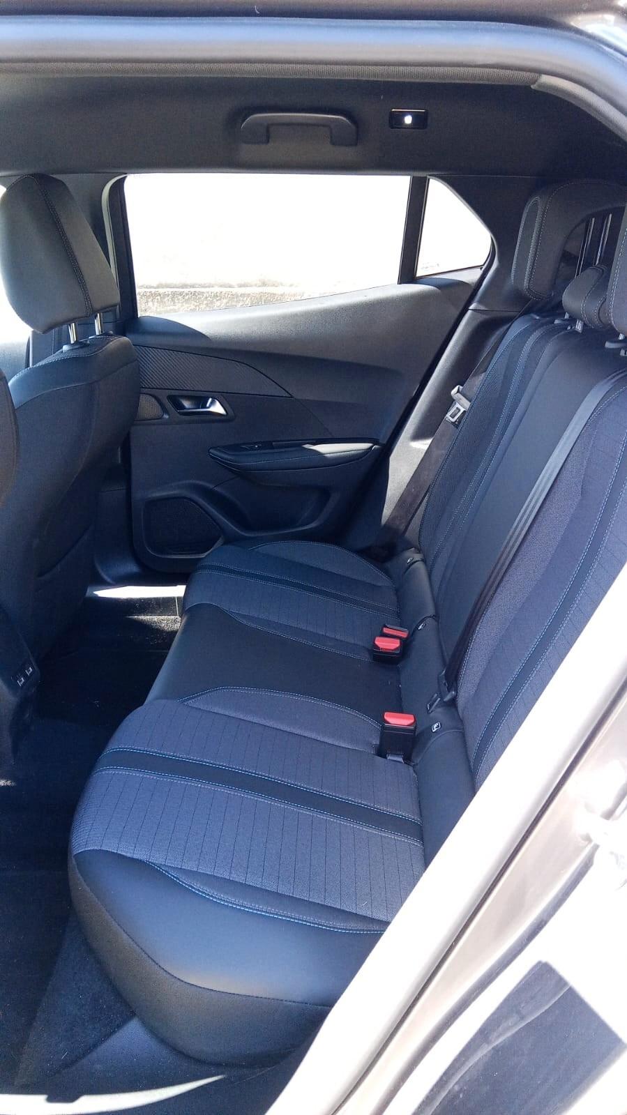 Peugeot 2008 PureTech 100 S&S Active
