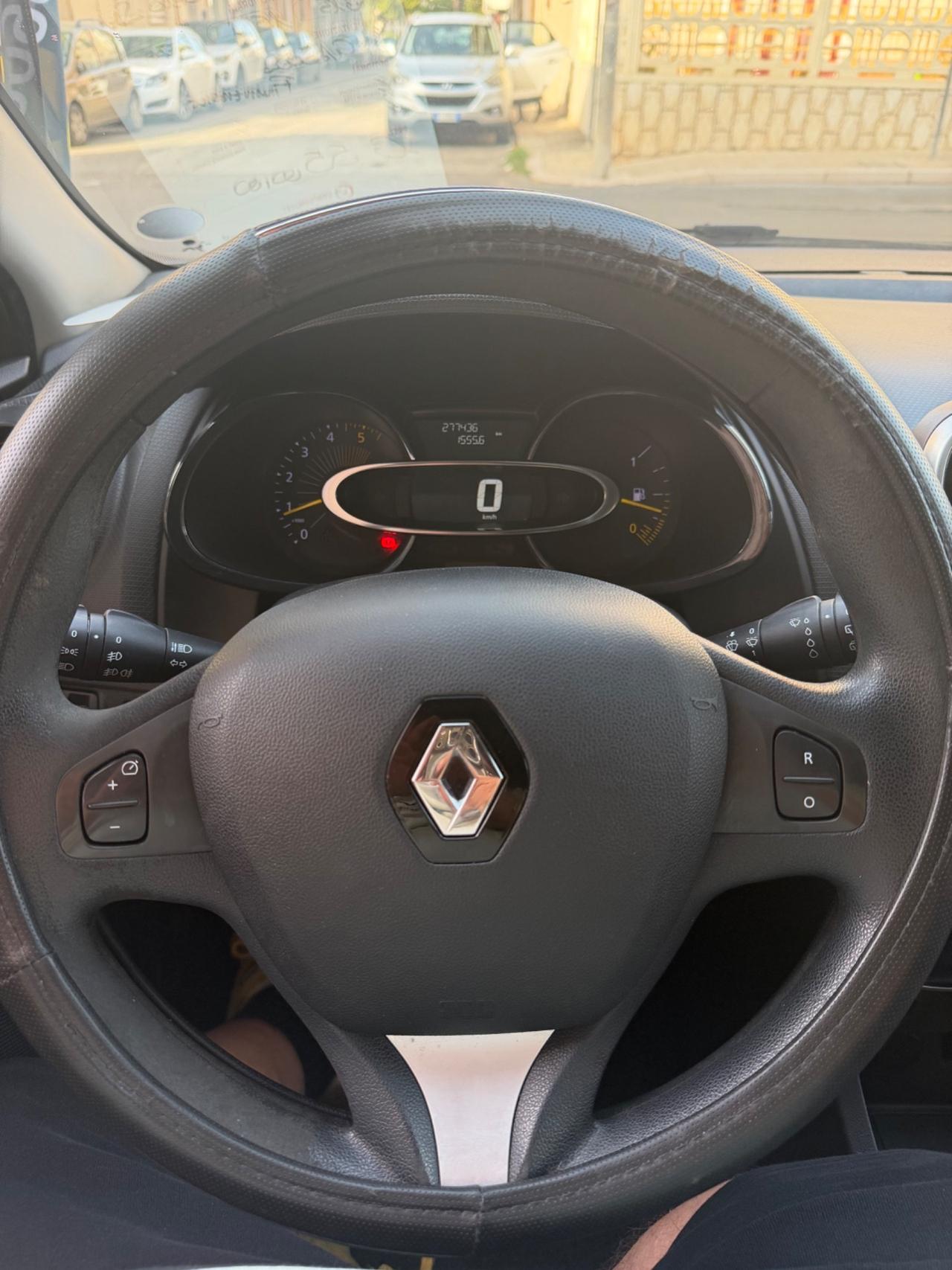 Renault Clio Sporter 1.5 dCi 8V 75CV Live