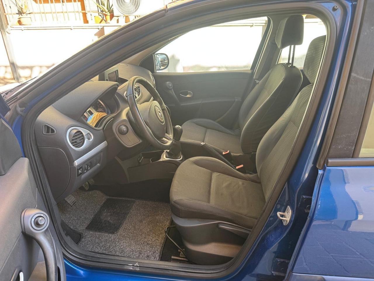 RENAULT Clio 1.2 16V 5 porte Dynamique GPL