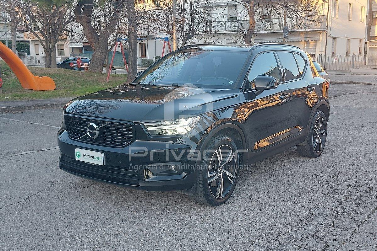 VOLVO XC40 B4 AWD Geartronic R-design