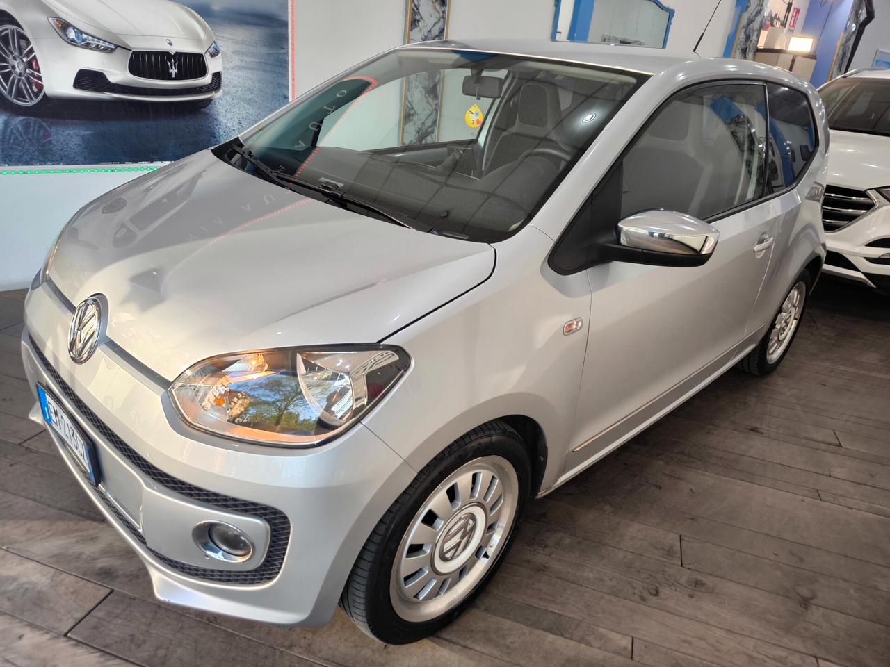 Volkswagen up! 1.0 75 CV 3p. high