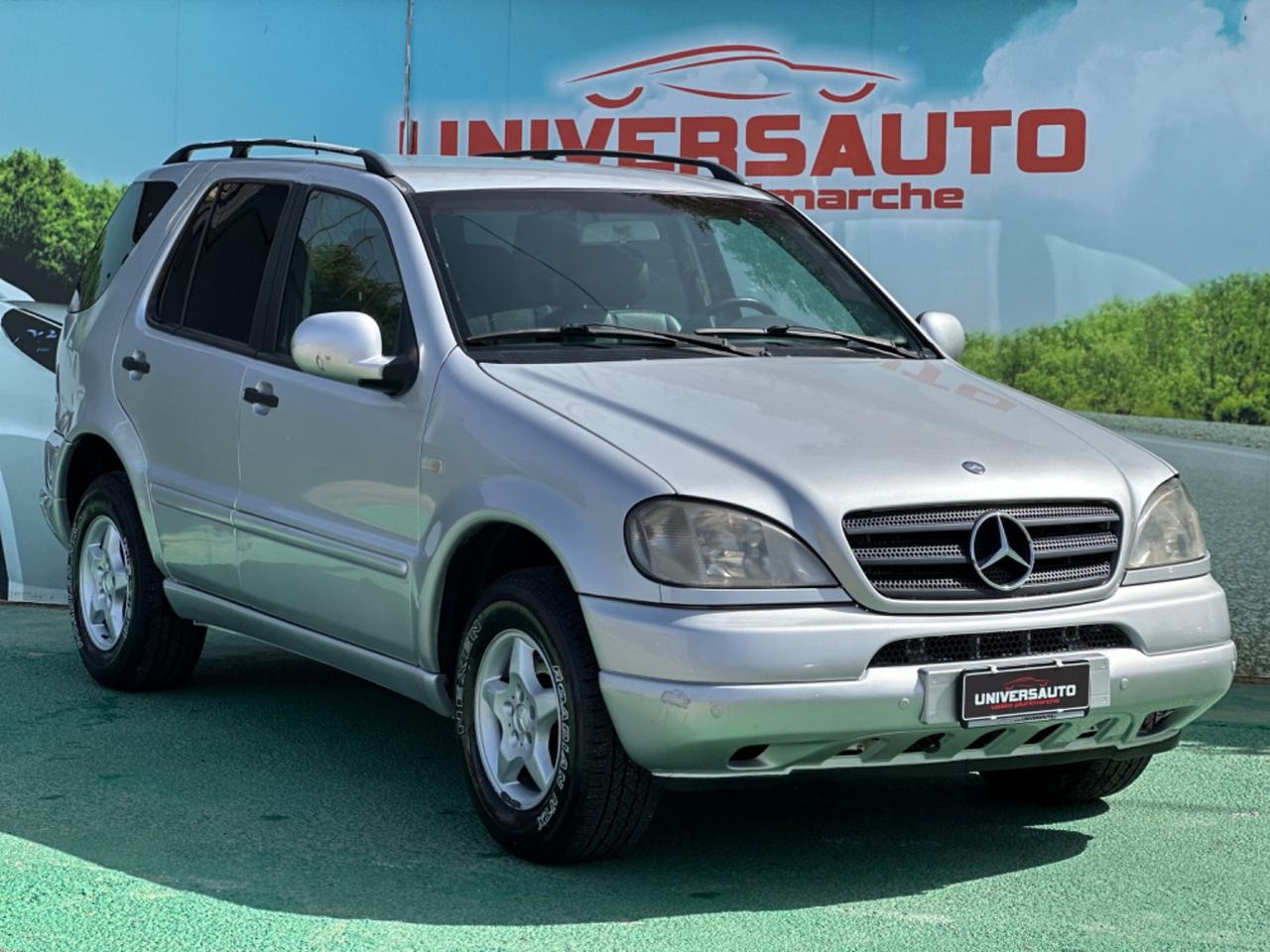 Mercedes-Benz ML270 CDI 163cv Aut. 2000