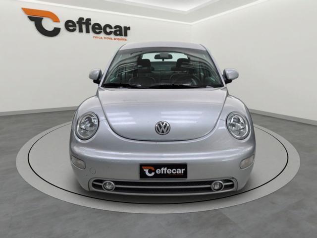 VOLKSWAGEN New Beetle 2.0