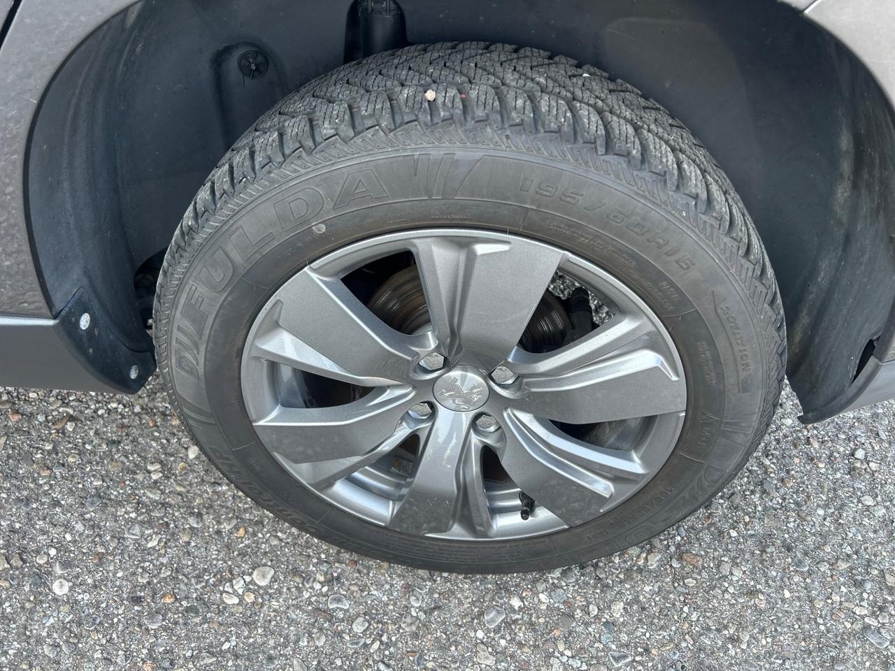 Peugeot 2008 BlueHDi