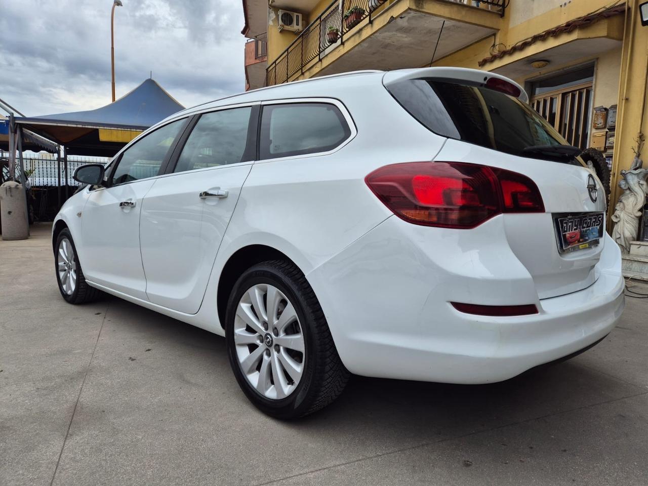 Opel Astra 1.7 CDTI 110CV Sports Tourer Cosmo