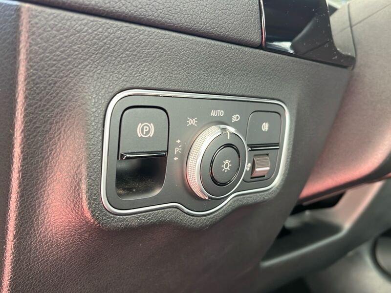 Mercedes-Benz GLA GLA 180 d Automatic Business Extra