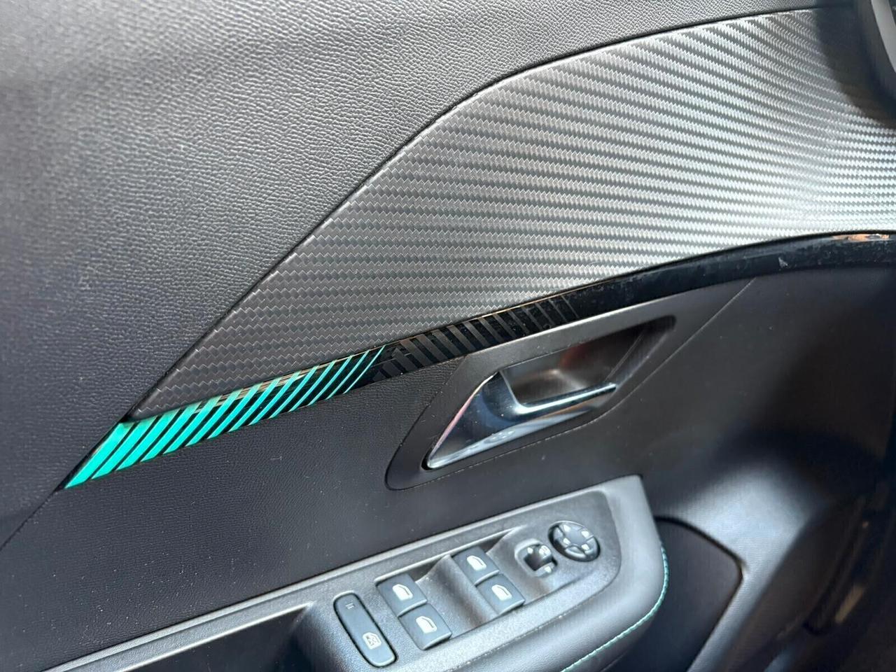 Peugeot 208 PureTech 100 Stop&Start EAT8 5 porte Allure