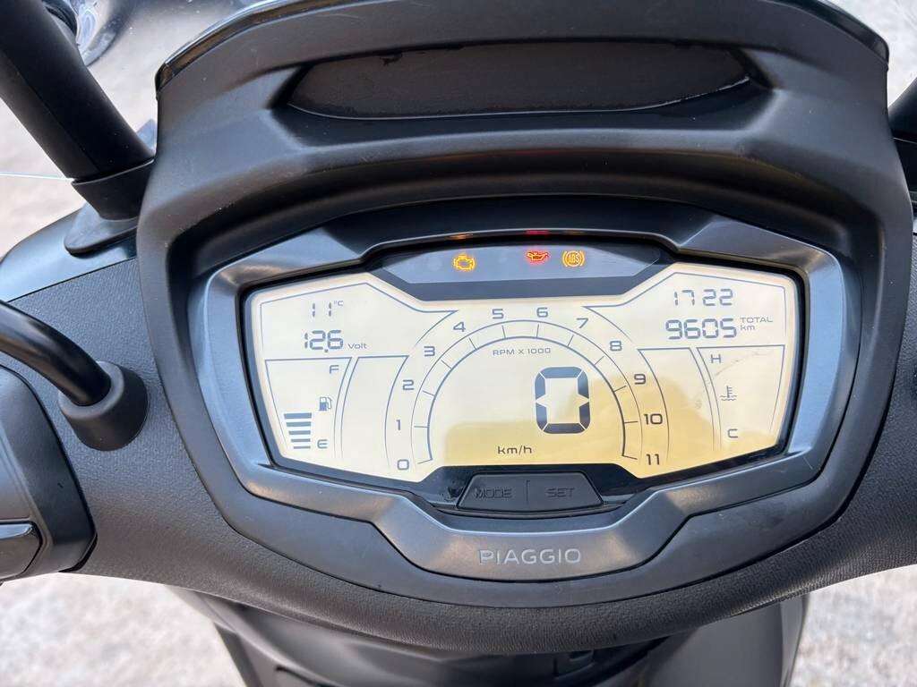 Piaggio Beverly 400 2022/ solo 9.000 Km Tua a soli 49 Euro al mese