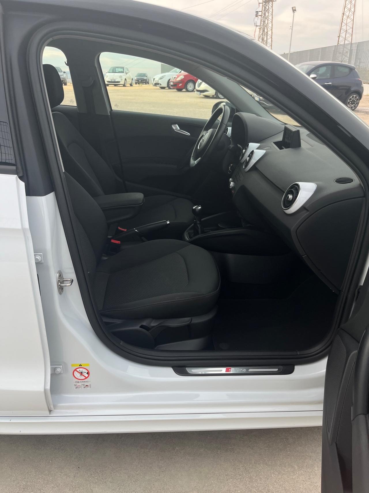 Audi A1 SPB 1.6 TDI S line edition plus