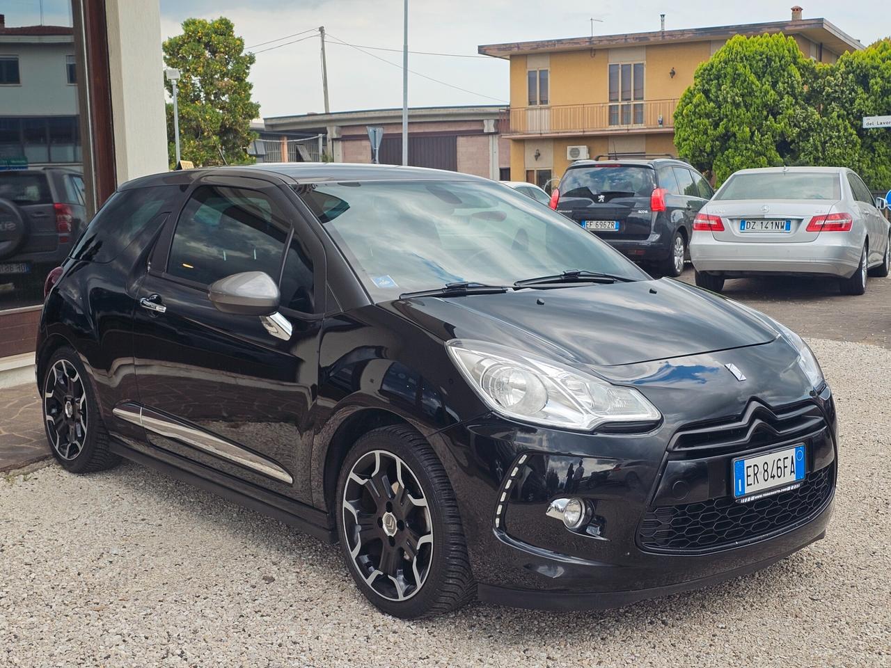 DS3 1.2 BENZ. ANNO 2013 OK PER NEOPATENTATI