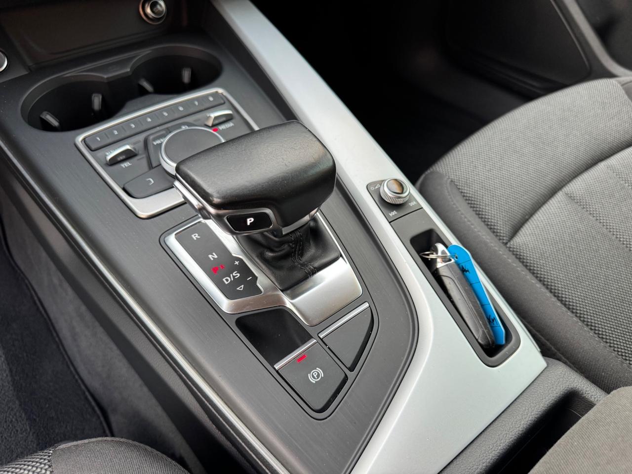 Audi A4 Avant 2.0 TDI 122 CV S tronic Sport Neopatentati