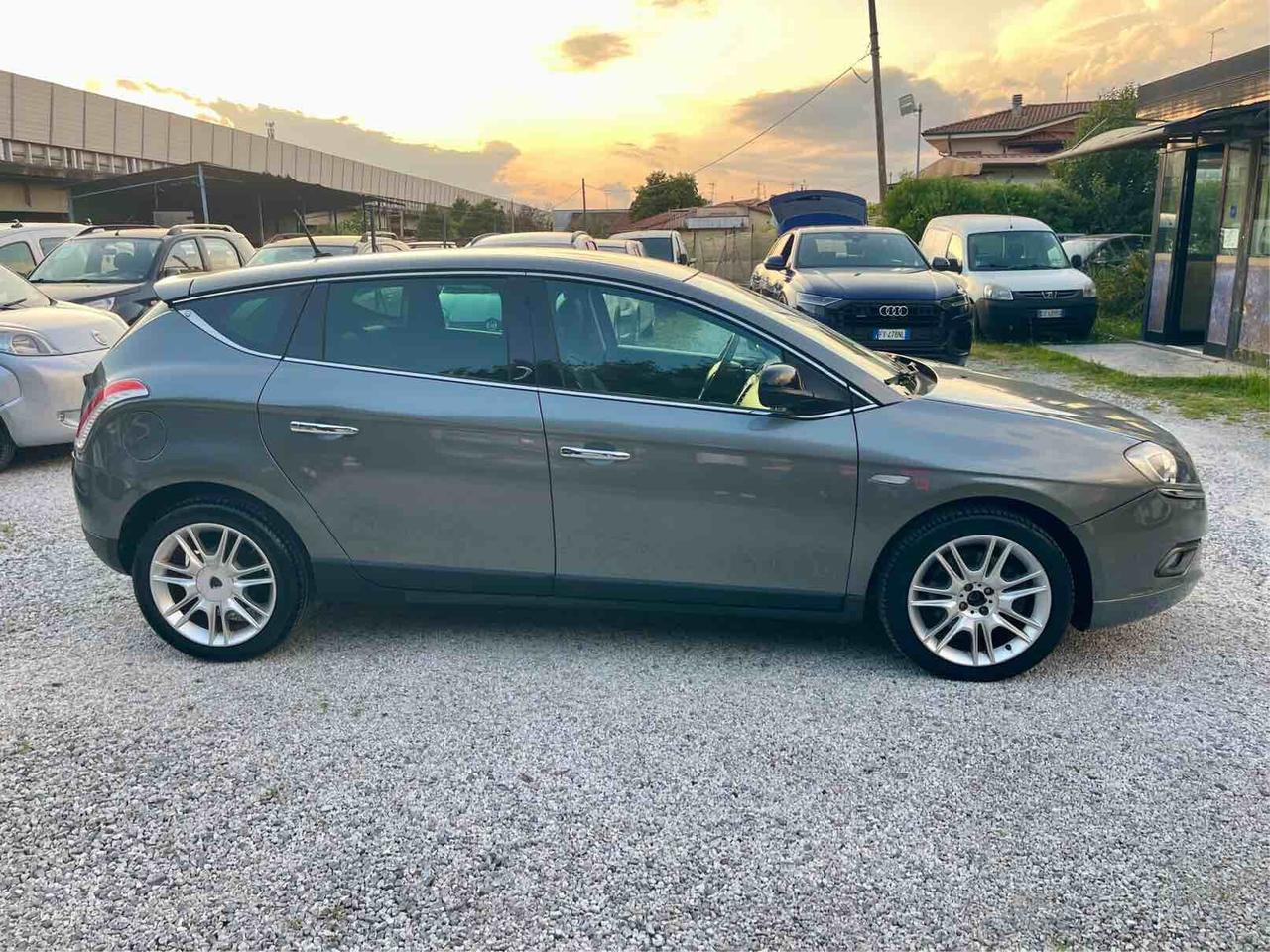 LANCIA DELTA - 163 CV - PLATINO