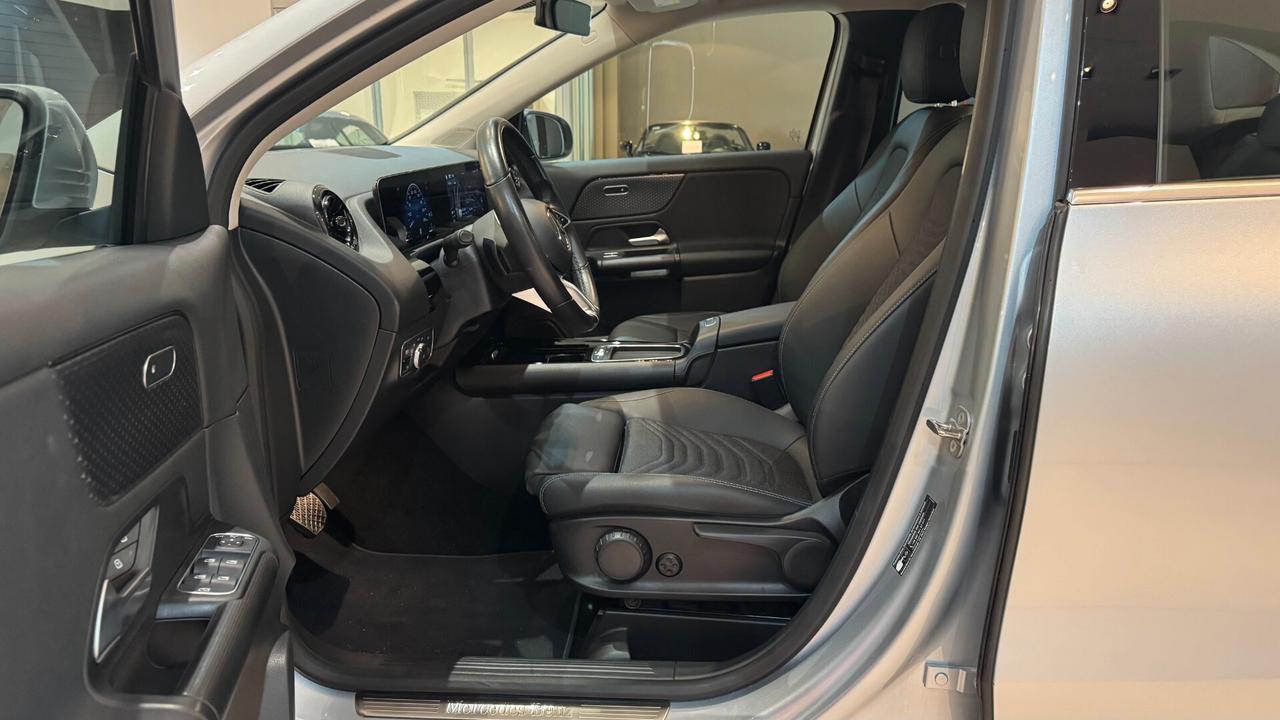 MERCEDES-BENZ GLA 180d Advanced - 2024