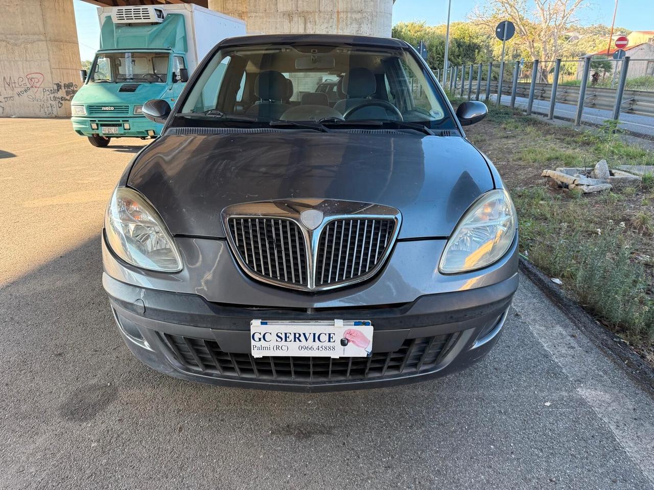 Lancia Ypsilon 1.2 16V Argento