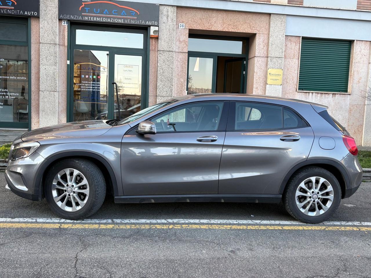 Mercedes-Benz GLA 180 CDI GLA- #8515