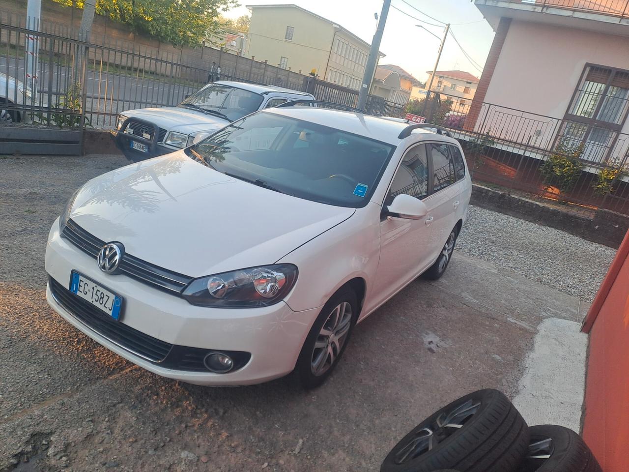 Volkswagen Golf Variant 2.0 TDI 140CV DPF DSG 5p. Highline