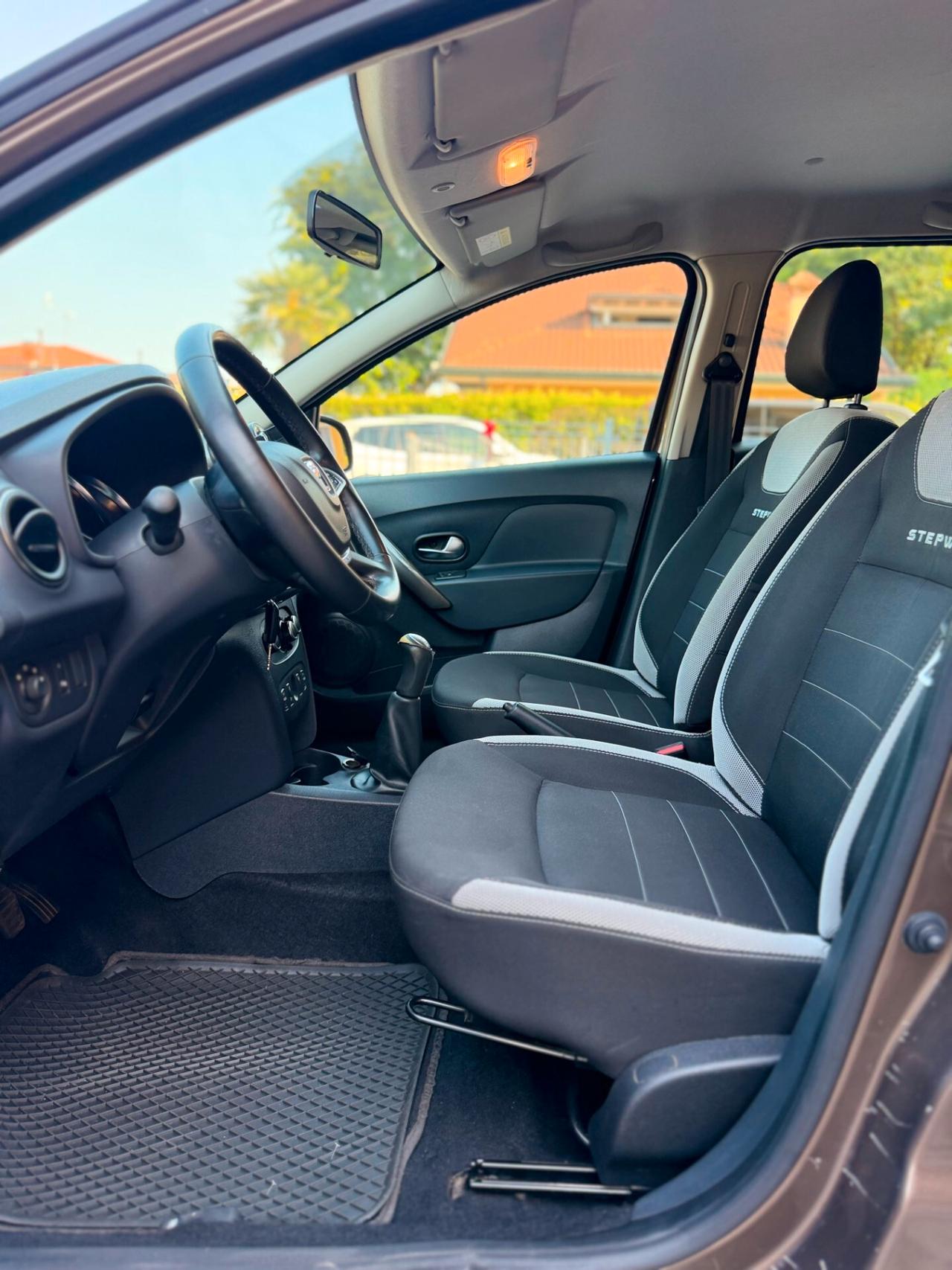 Dacia Sandero Stepway 1.5 Blue dCi 95CV 15th Anniversary