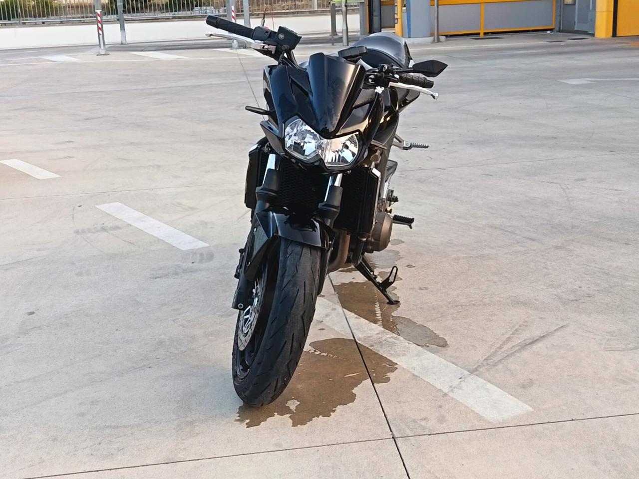 Kawasaki Z 750 Total black