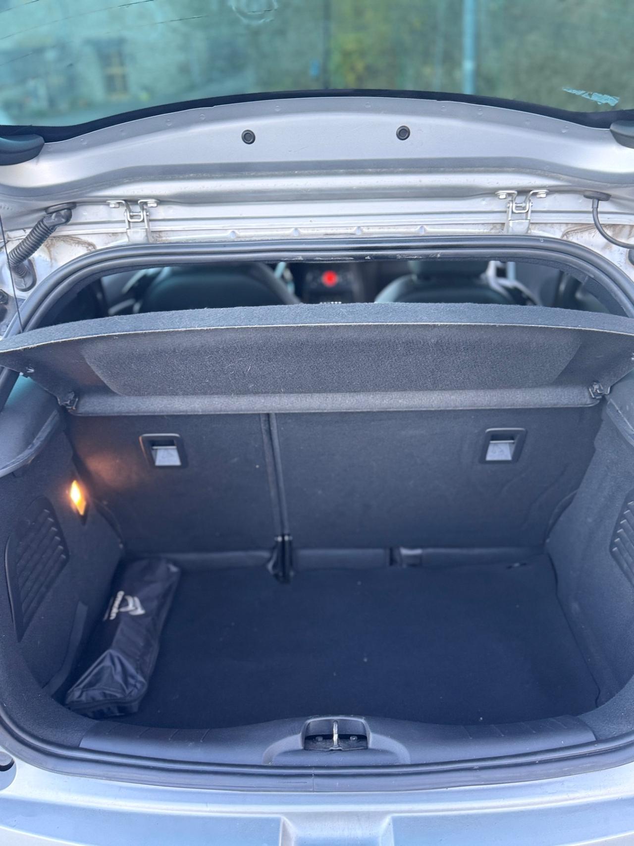 DS 3 1.2 VTI 82 JUST BLACK – FULL OPTIONAL