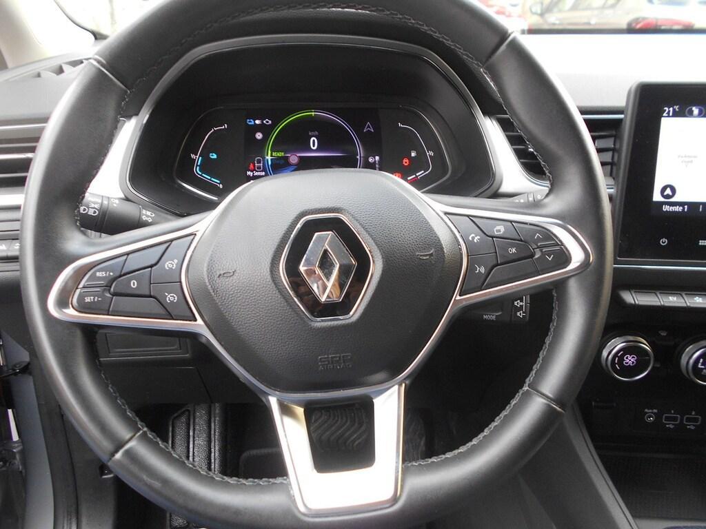 Renault Captur 1.6 E-TECH Hybrid Techno Fast Track Auto