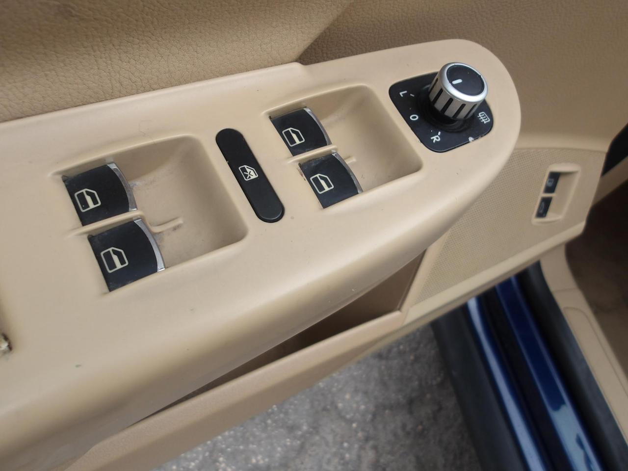 Volkswagen Passat Berlina Passat 2.0 tdi Highline 170cv dsg dpf