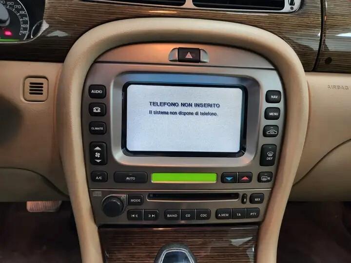 Jaguar X-Type 2.2D cat aut. Luxury cDPF