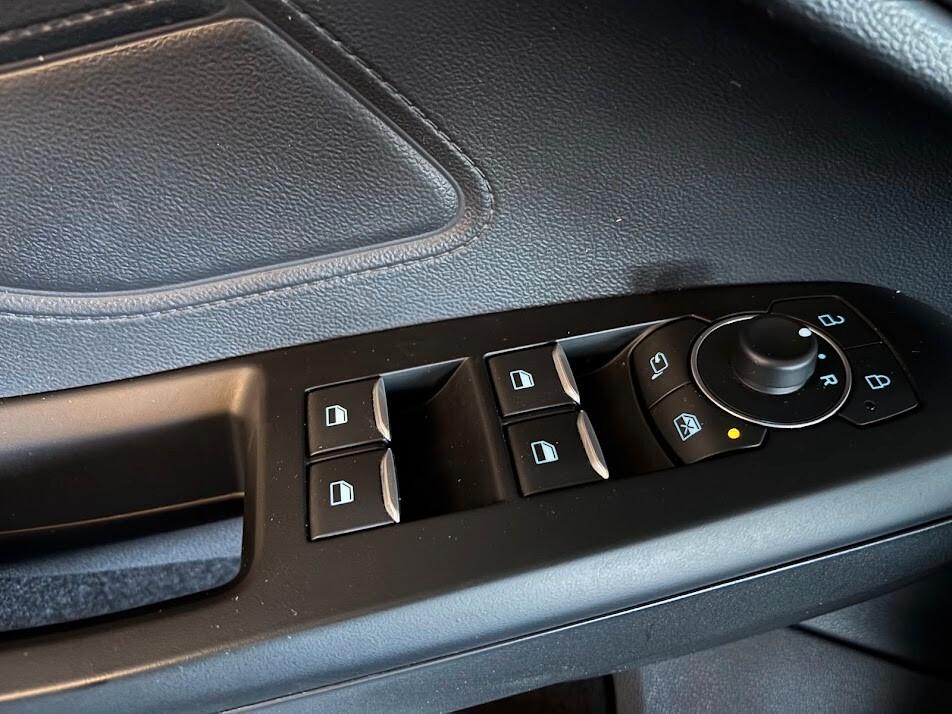 Ford Focus 1.0 EcoBoost Hybrid 125 CV powershift ST-Line